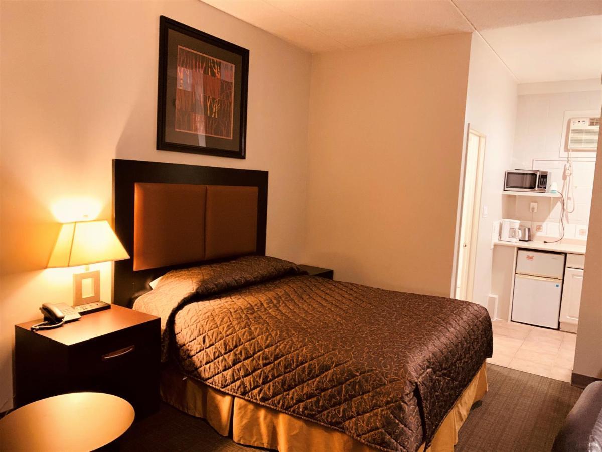 Red Carpet Inn & Suites Калґарі Екстер'єр фото